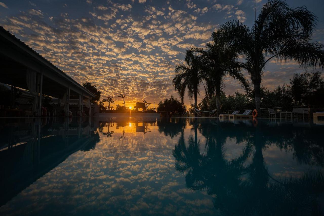 Zoe Seaside Resort يالوفا المظهر الخارجي الصورة